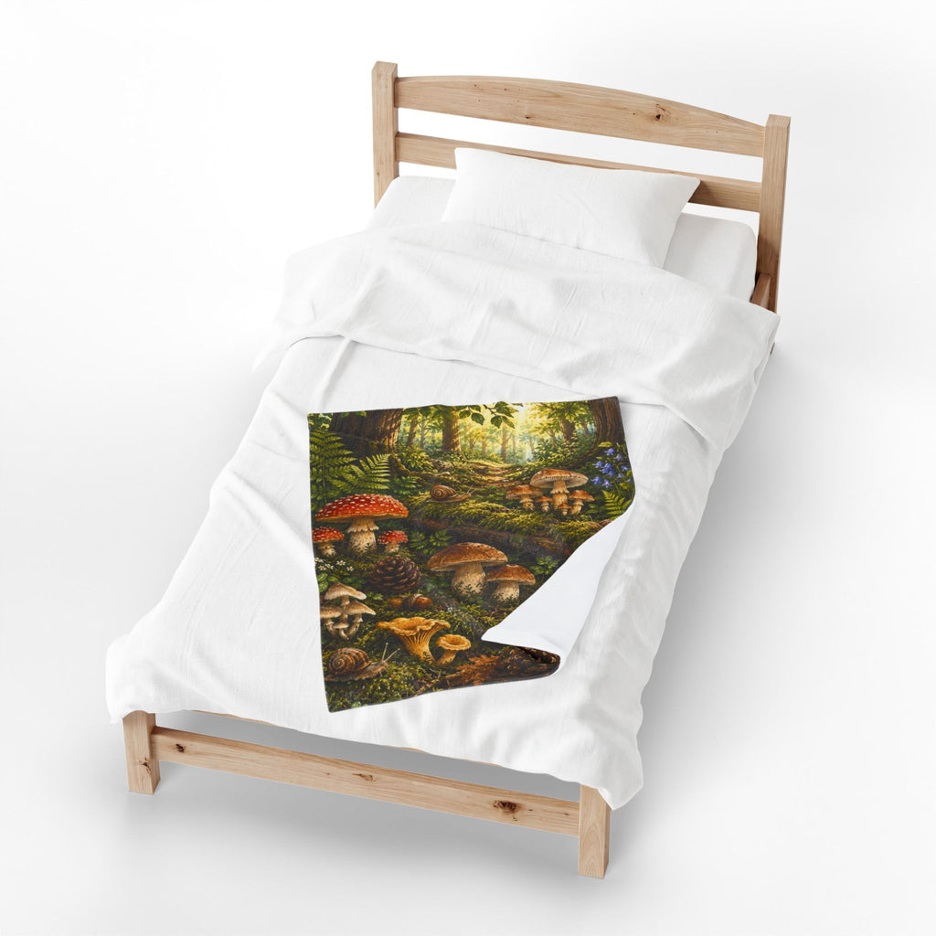 Forest Mushrooms Velveteen Plush Blanket — Cozy Forest Mushroom Scene Throw